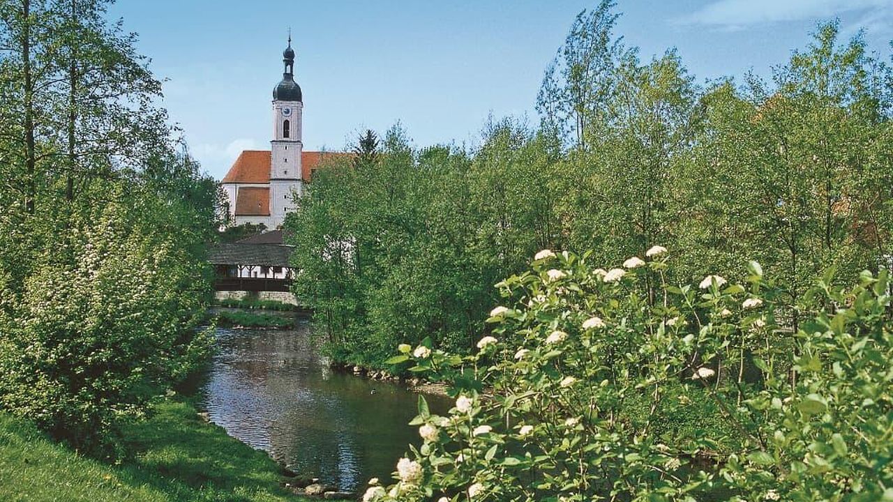 Ausblick zum Fluss Ausblick zum Fluss